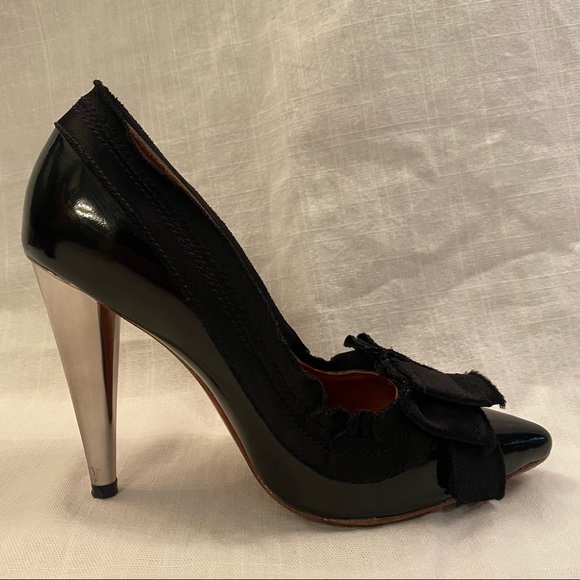 LANVIN x H&M patent leather pumps with bow - Picture 6 of 11